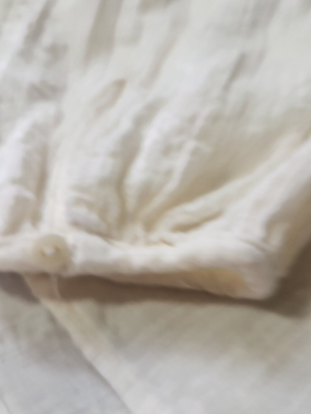 Universal Thread White Button-Front Textured Blouse - Picture 5 of 12